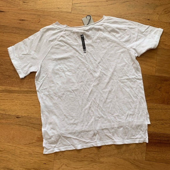 Avocado Activewear “do it with love” white t-shirt - Picture 5 of 5